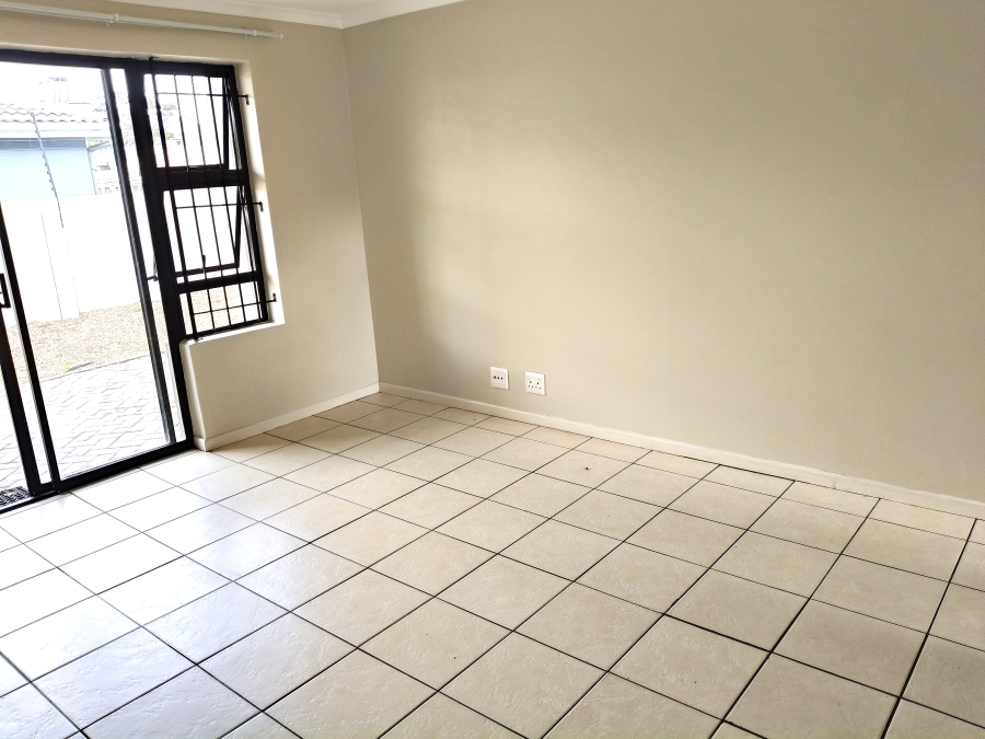 2 Bedroom Property for Sale in Fairview Golf Estate Western Cape